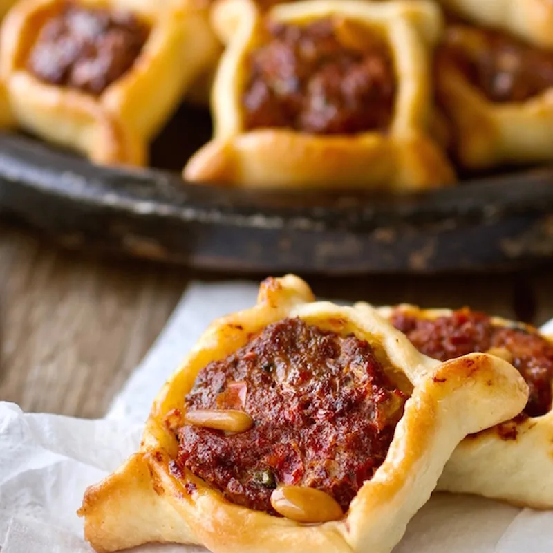 Meat sfiha pie (square)