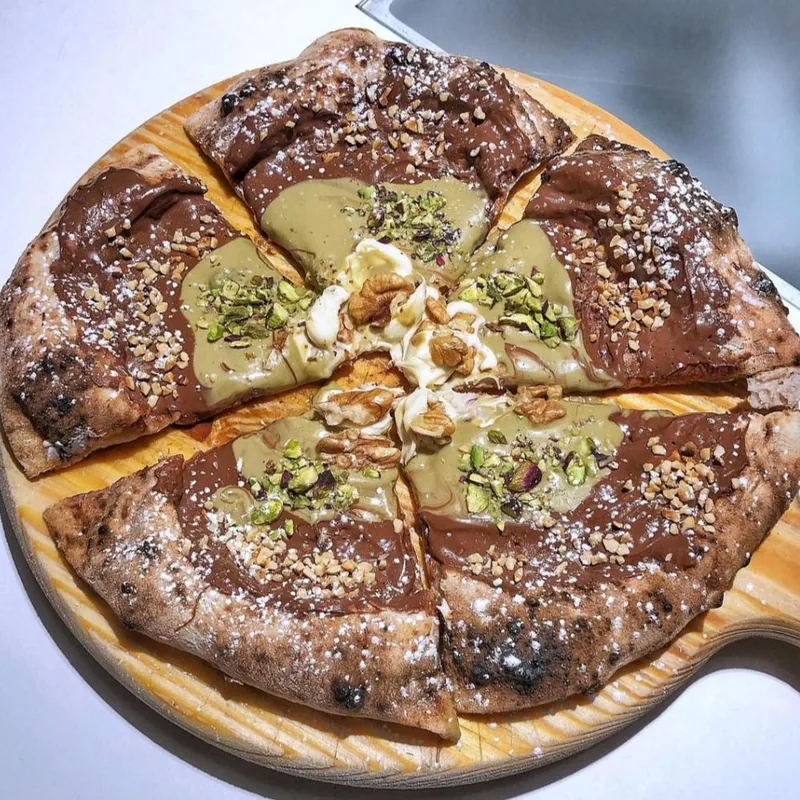 Nutella & pistachio pie