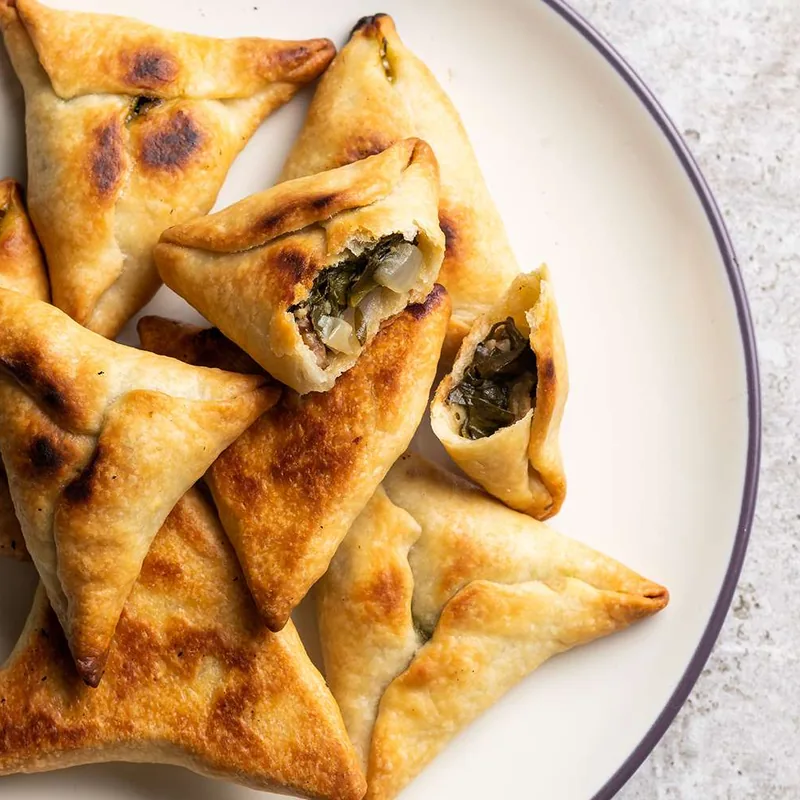 Spinach pie (triangle)